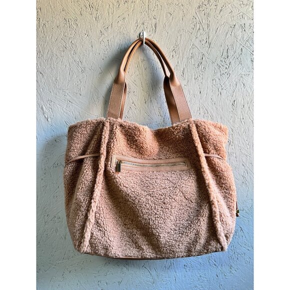 Macy's On 34th Jyyll faux fur Sherpa large tote shoulder bag + pouch 2PC set TAN - Picture 6 of 7